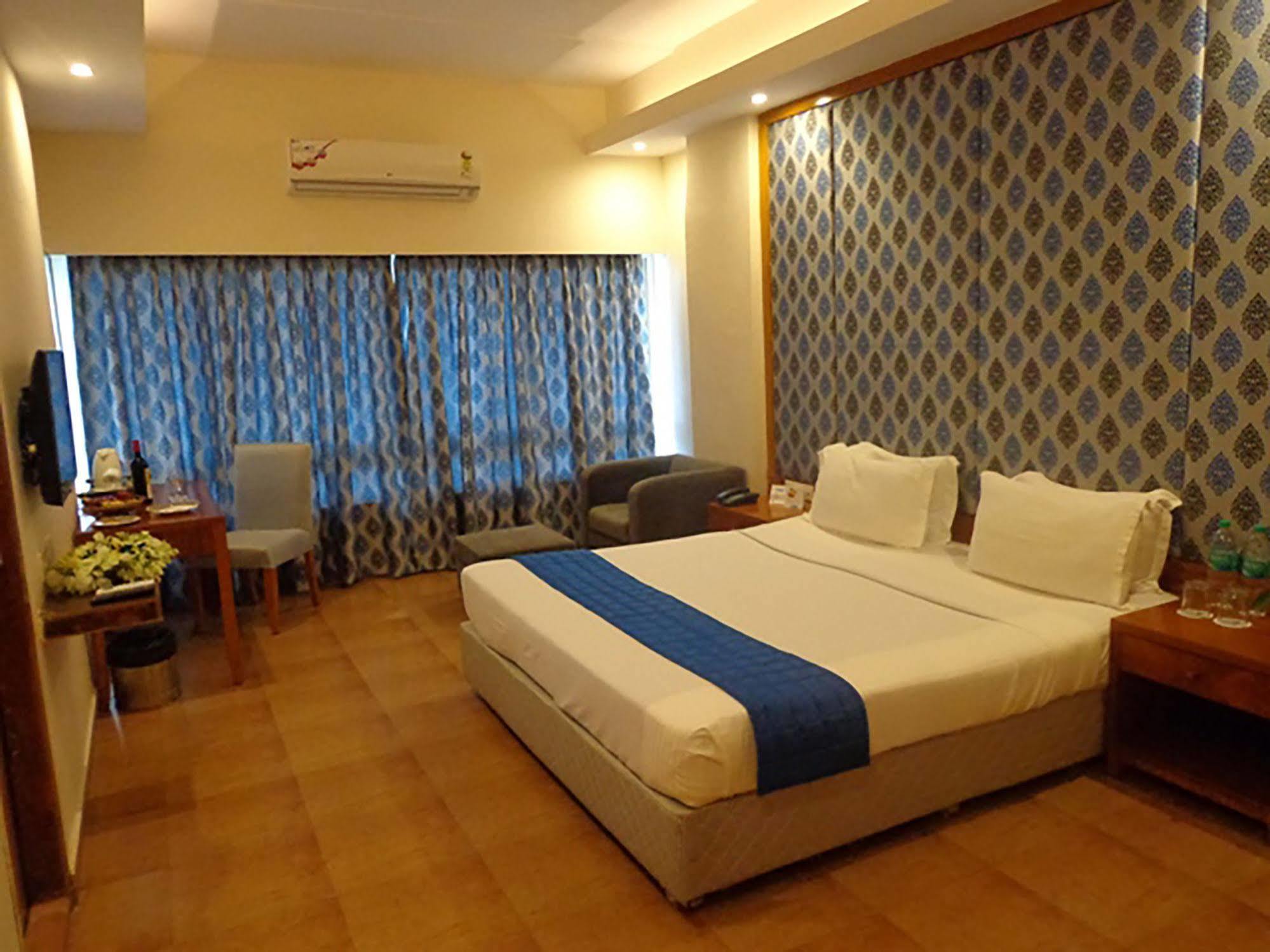 Sinclairs Bayview Hotel Порт Блеър Екстериор снимка