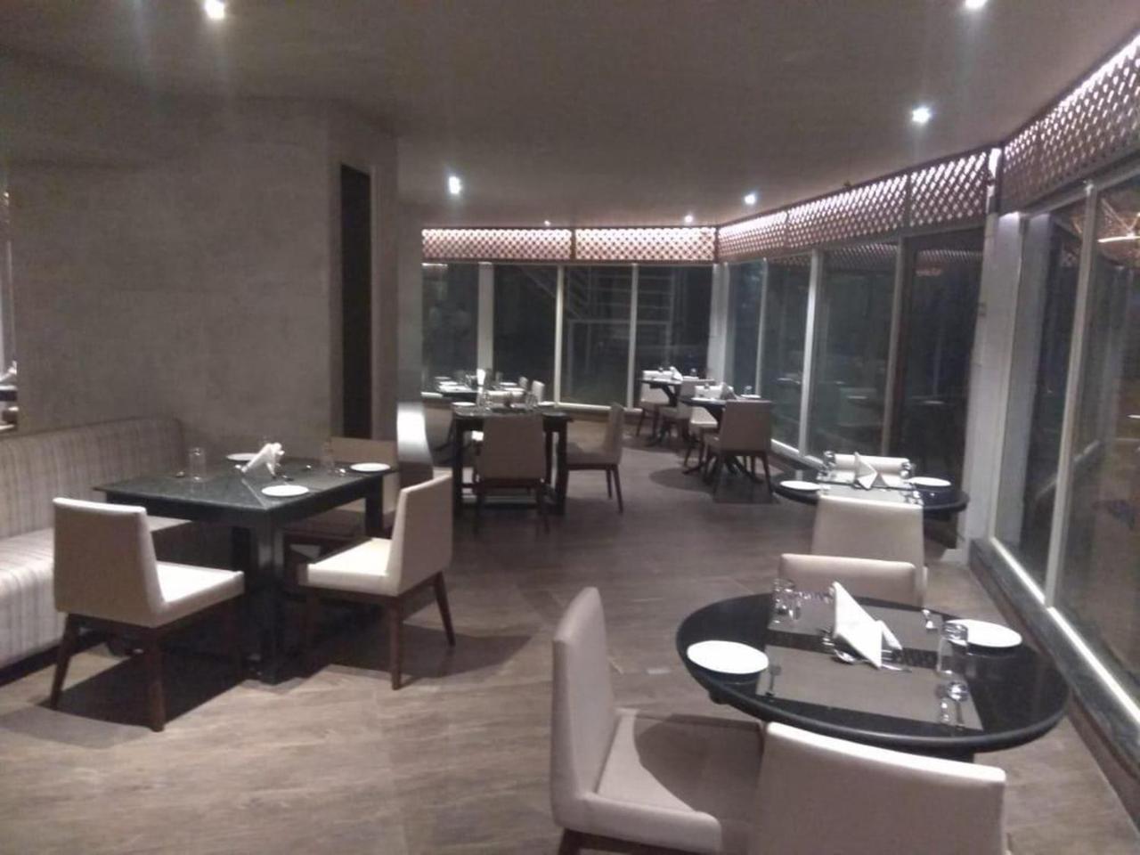 Sinclairs Bayview Hotel Порт Блеър Екстериор снимка